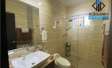 SE VENDE CASA EN COSTA VERDE $265,000 AM