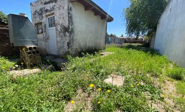 EN VENTA - CASA EN GRAL. PICO - EXCELENTE UBICACION