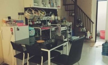 Rumah 2 lantai disewakan di area Antapani