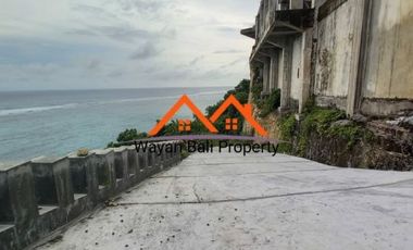 Tanah Pinggir Tebing Pantai Nusa Dua Bali