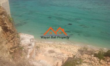 Tanah Pinggir Tebing Pantai Nusa Dua Bali