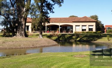 Venta Lote a la Laguna - Club de Campo San Lucas Canning