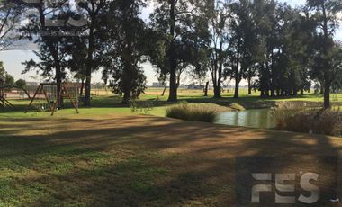 Venta Lote a la Laguna - Club de Campo San Lucas Canning