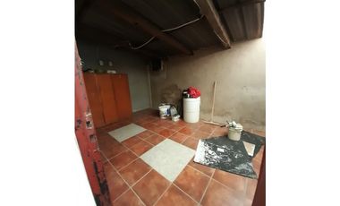 OPORTUNIDAD!! CASA A RECICLAR EN ITUZAINGO NORTE