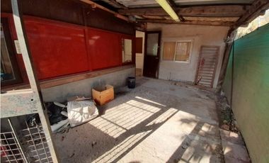 OPORTUNIDAD!! CASA A RECICLAR EN ITUZAINGO NORTE