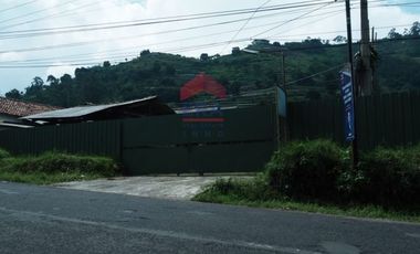 Tanah di Mainboard Lembang Tangkuban Parahu