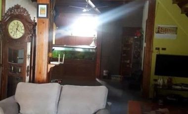 Dijual rumah 2 lantai siap huni di Perumahan Usman purwakarta