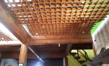 Dijual rumah 2 lantai siap huni di Perumahan Usman purwakarta