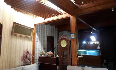 Dijual rumah 2 lantai siap huni di Perumahan Usman purwakarta