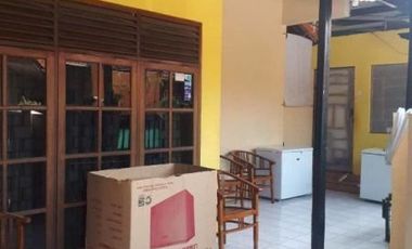Dijual rumah 2 lantai siap huni di Perumahan Usman purwakarta