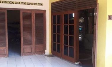Dijual rumah 2 lantai siap huni di Perumahan Usman purwakarta