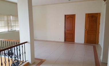 For Sale: 340sqm House and Lot with 4BR and 3B