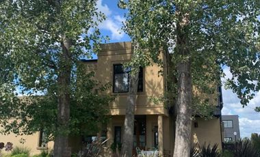 Excelente Casa 5 Amb. En Venta - Barrio La Alameda, Canning (E. Echeverria)