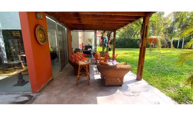 Se Vende Linda Casa En Exclusiva Zona De Lurín *Areas Veerdes *Terraza *Jardín *Precio De Ocasión