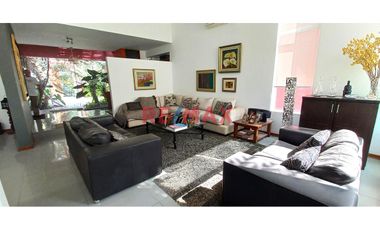 Se Vende Linda Casa En Exclusiva Zona De Lurín *Areas Veerdes *Terraza *Jardín *Precio De Ocasión