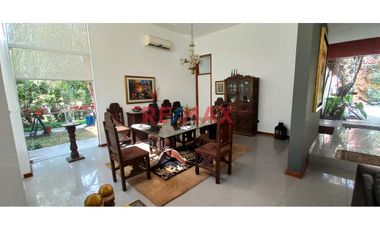 Se Vende Linda Casa En Exclusiva Zona De Lurín *Areas Veerdes *Terraza *Jardín *Precio De Ocasión