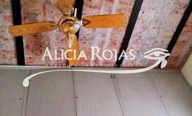 EXCELENTE CASA DE LOTE 10X25 3 AMB-GGE 3 AUTOS-CONSTANIA 1100-CIUDADELA