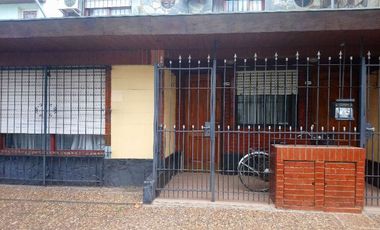Casa PH en venta en Moron Sur