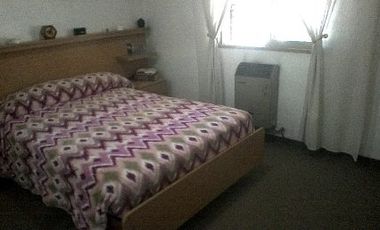 Casa en venta en Ezpeleta Este