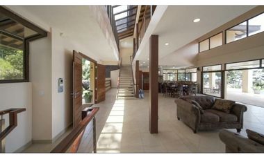 Vendo Casa de Lujo con vista al Mar - 5Hectareas de Terreno