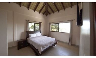 Vendo Casa de Lujo con vista al Mar - 5Hectareas de Terreno