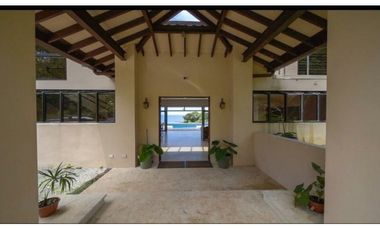 Vendo Casa de Lujo con vista al Mar - 5Hectareas de Terreno