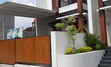 Rumah Siap Huni 2 Lantai Kota Jogja 900 Juta