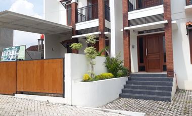 Rumah Siap Huni 2 Lantai Kota Jogja 900 Juta