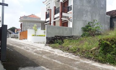 Rumah Siap Huni 2 Lantai Kota Jogja 900 Juta