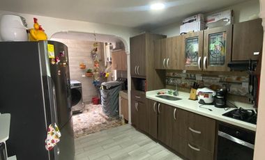 casa en venta en el poblado, loma del indio. Cod V12254