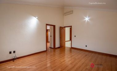 Casa deLujo En  venta en Puerta de Hierro Zona andares