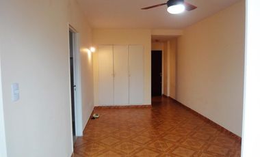 Monoambiente en alquiler  - S.Fer.-Vias/Libert.