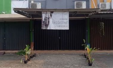 Disewakan Ruko Serpong Park Tangerang Selatan Lokasi Pinggir Jalan Utama Cocok Untuk Kantor,Caffe, Dan Aneka Usaha