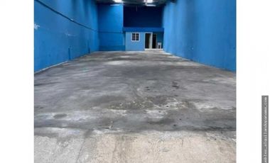 SE ALQUILA GALERA EN AVENIDA NACIONAL $1200