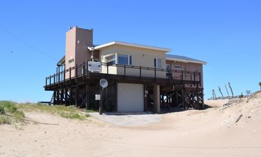 Casa frente al mar en Mar Chiquita