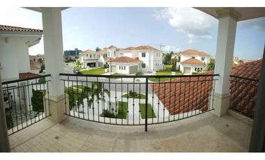 VENTA CASA 4 RECAMARAS SANTA MARIA FAIRWAY ESTATE