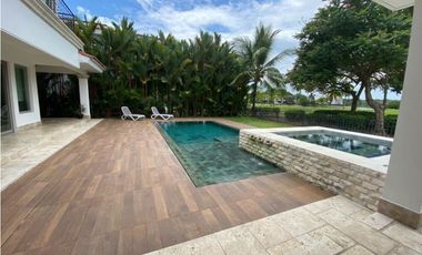 VENTA CASA 4 RECAMARAS SANTA MARIA FAIRWAY ESTATE