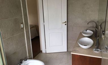 Casa en venta en Las Praderas de Lujan
