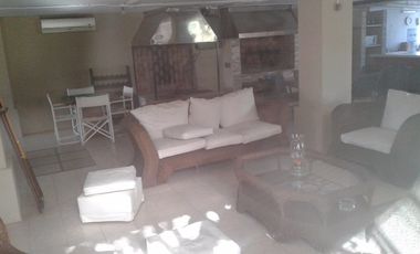 Casa en venta en Las Praderas de Lujan