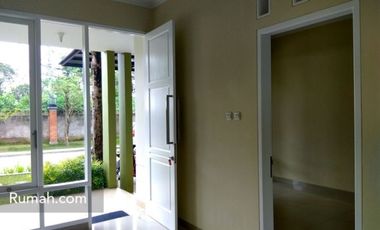 Rumah semi villa, anti renov, full furnished tinggal bawa koper