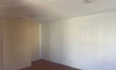 Venta Casa Centro De Quillota Con Estacionamiento