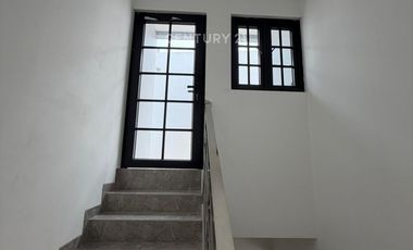 Rumah Baru Tomang 3 Lantai Siap Huni Jakarta Barat