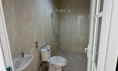 Rumah Baru Tomang 3 Lantai Siap Huni Jakarta Barat