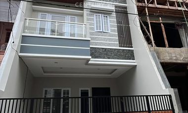 Rumah Baru Tomang 3 Lantai Siap Huni Jakarta Barat