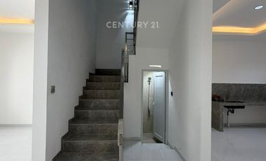 Rumah Baru Tomang 3 Lantai Siap Huni Jakarta Barat