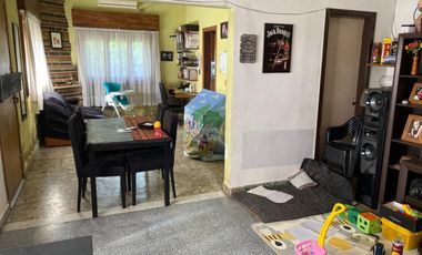 Quinta 4 Ambientes En Venta - Francisco Alvarez, Moreno