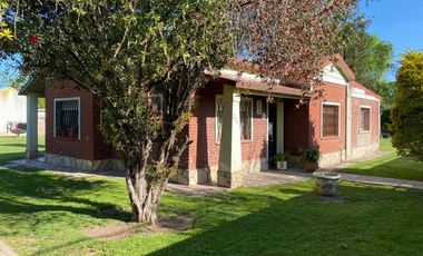 Quinta 4 Ambientes En Venta - Francisco Alvarez, Moreno