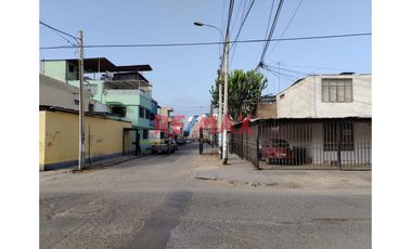Se Vende Local De 3 Pisos  En San Juan De Miraflores