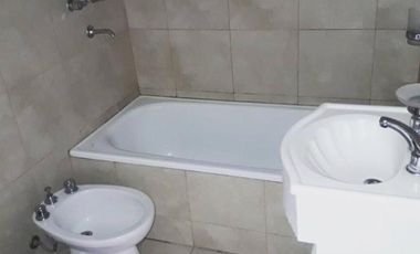 Venta departamento dos ambientes con espacio vehicular, San Miguel