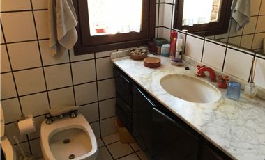Chalet con pileta y quincho. Barrio San Carlos